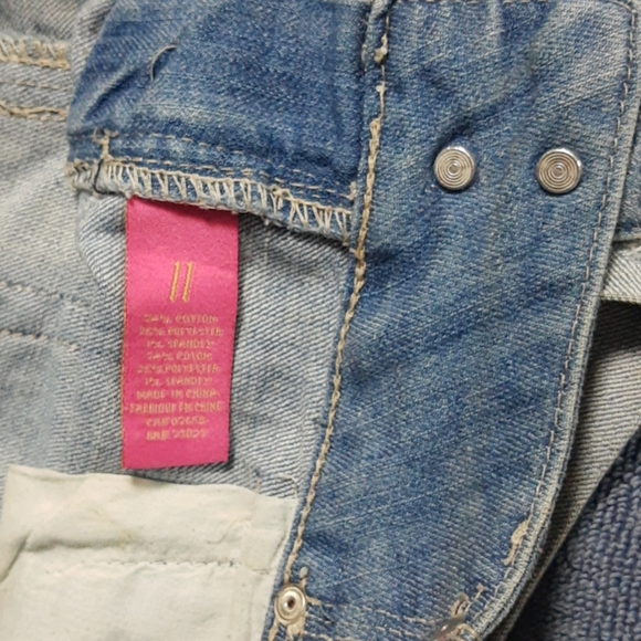 Ladies Shorts - Picture 9 of 13